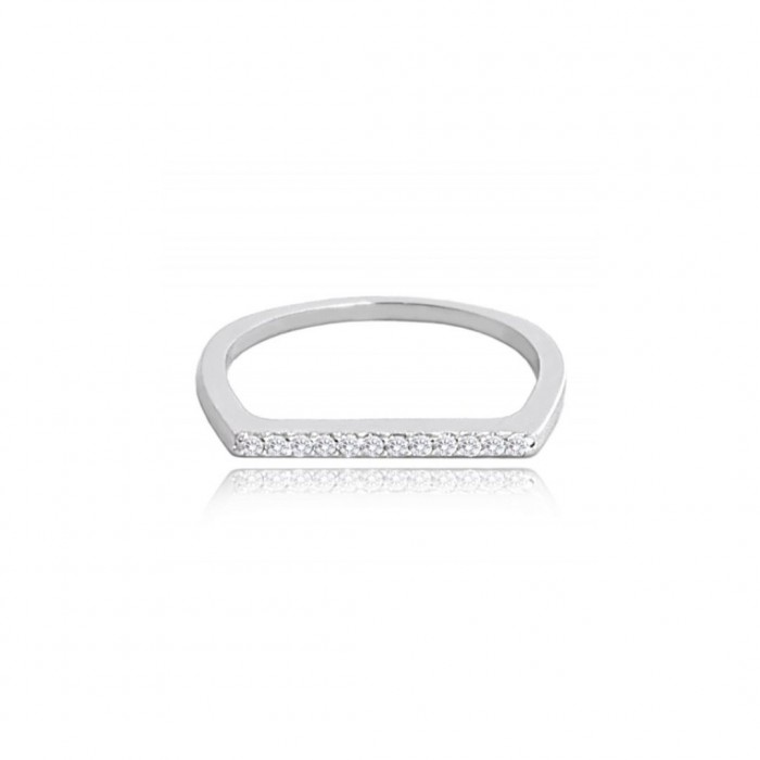 Pierścionek srebrny z rzędem białych cyrkonii