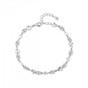 Bransoletka srebrna zdobiona białymi cyrkoniami