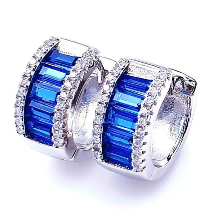 Kolczyki srebrne - okrągłe z prostokątnymi niebieskimi cyrkoniami