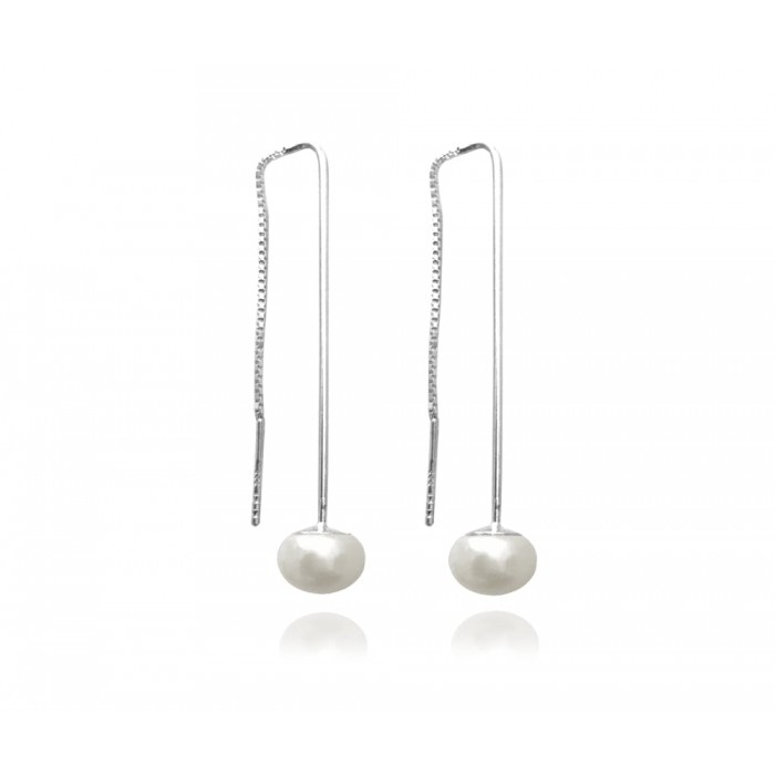 Kolczyki srebrne przewlekane z białymi perłami
