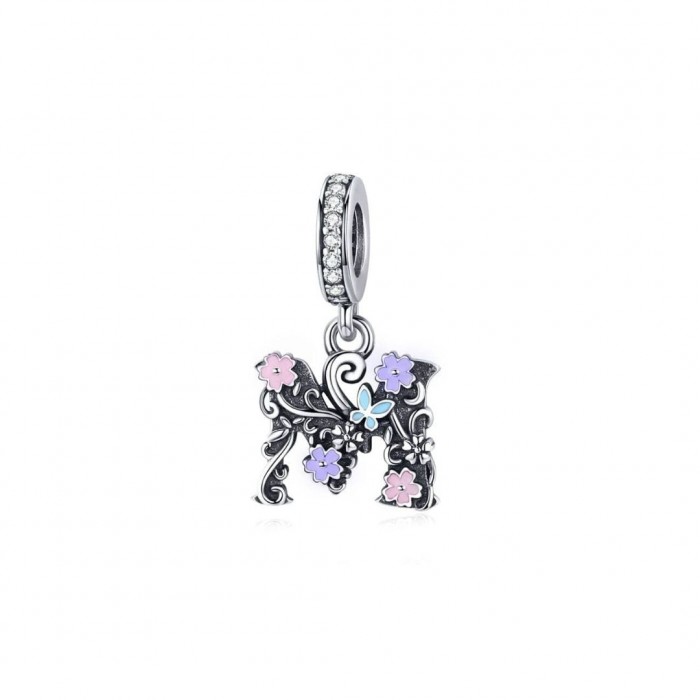 Zawieszka charms - literka 'M' z kwiatami
